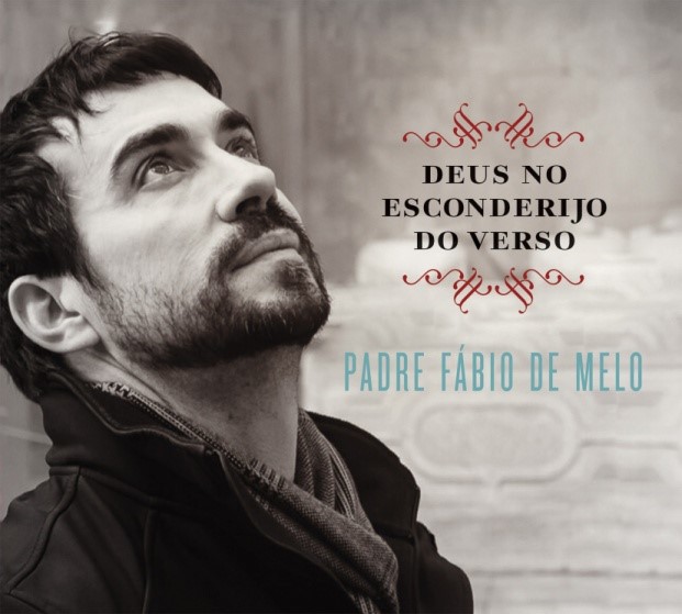 Padre Fábio de Melo apresenta livro, dá showcase e distribui autógrafos na FNAC do Colombo