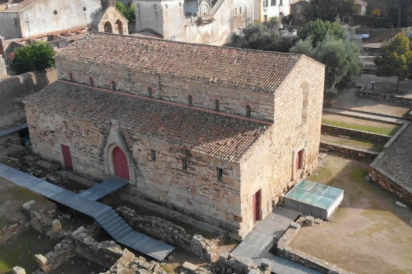 Ministro Pedro Siza Vieira e Secretária de Estado do Turismo Ana Mendes Godinho participam em cimeira internacional das Aldeias Históricas de Portugal