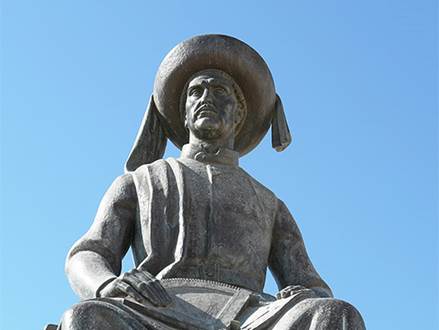Infante D. Henrique homenageado em Lagos