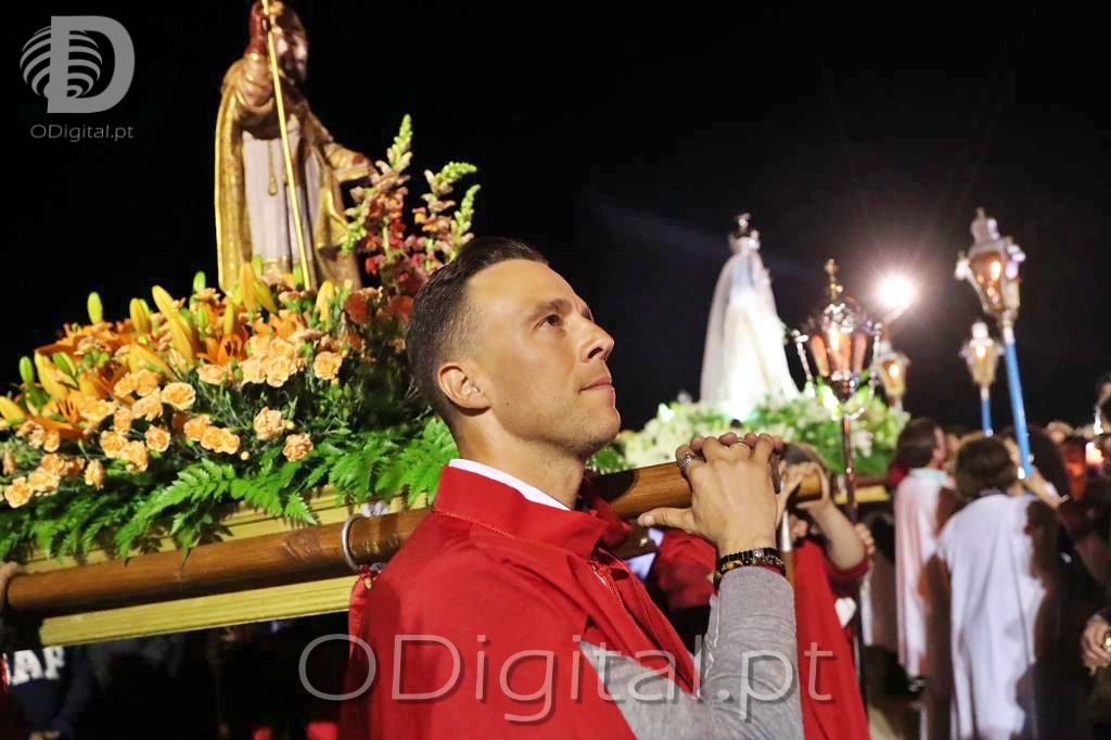 Nelson Rosado carregou andor, em procissão, no Alentejo