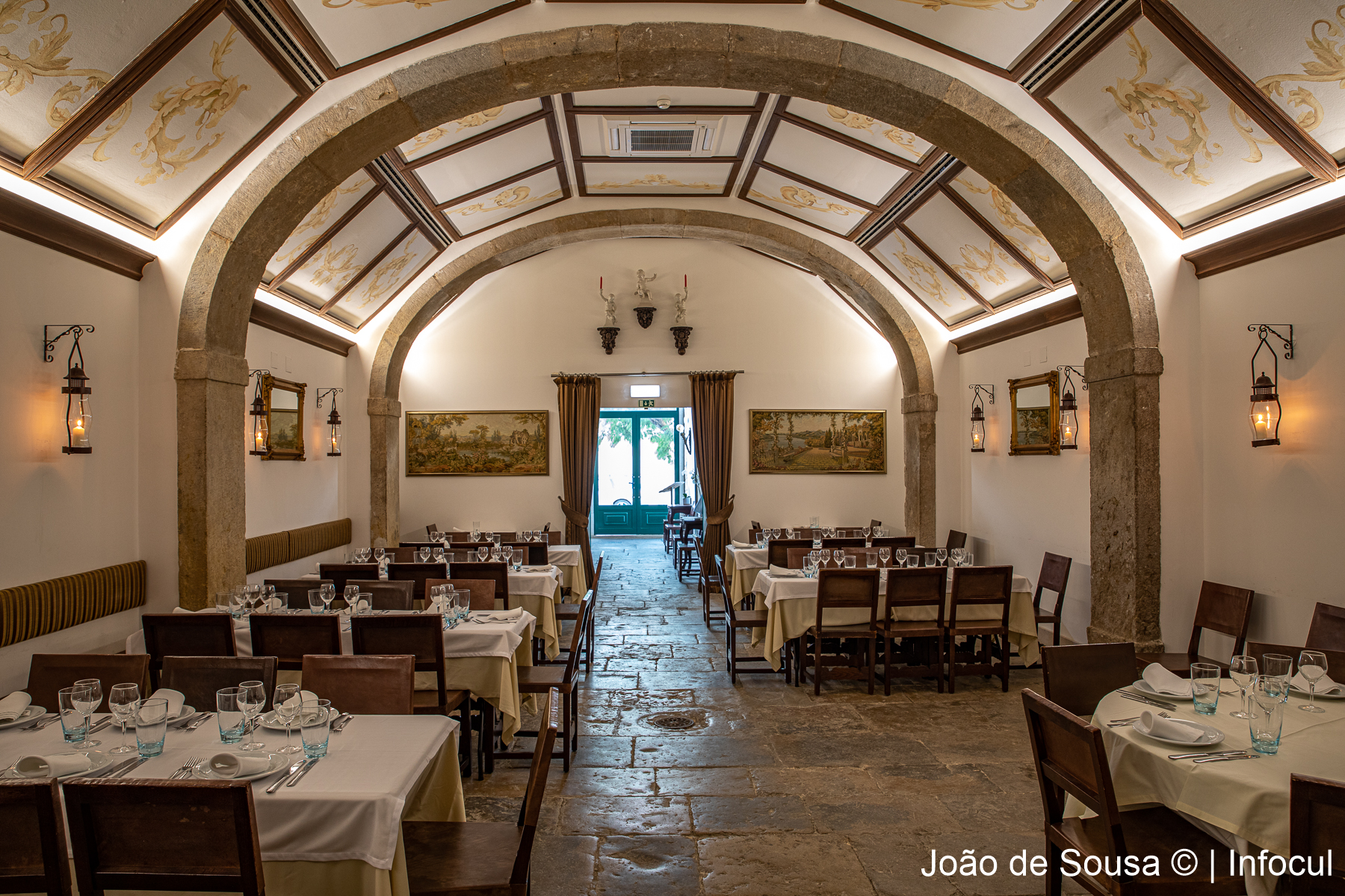 Real Fado: Tradição do espaço e elegância na Gastronomia complementam a Canção Nacional