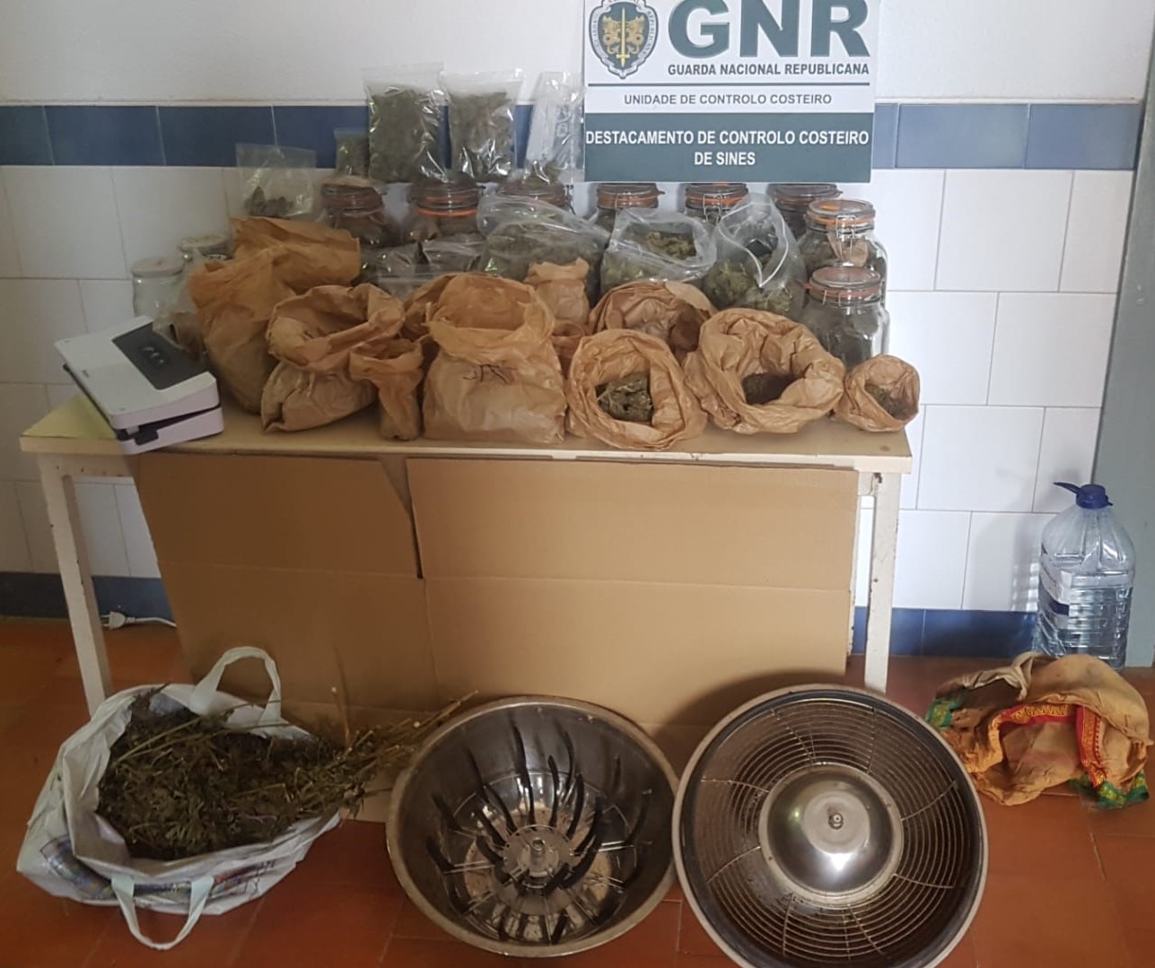 Aljezur: 2 detidos com 3 quilos de droga