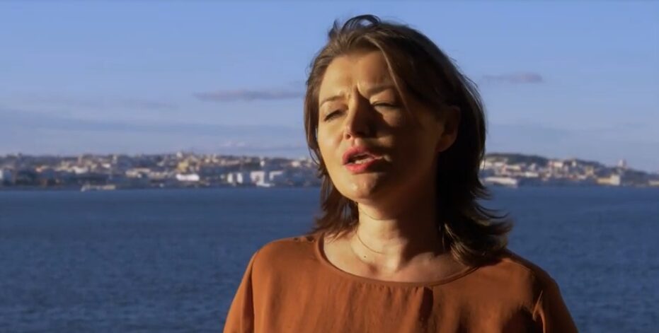 ‘Mistério’ é o novo tema de Maja Milinković