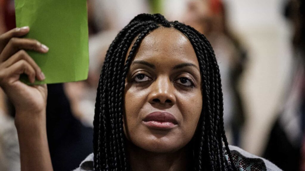 Joacine Katar Moreira refere que valor da multa “é o preço de um amendoim para André Ventura que cospe sobre uma comunidade inteira há anos e sai impune”