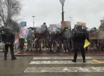 Setúbal: Manifestantes atiraram pedras a André Ventura
