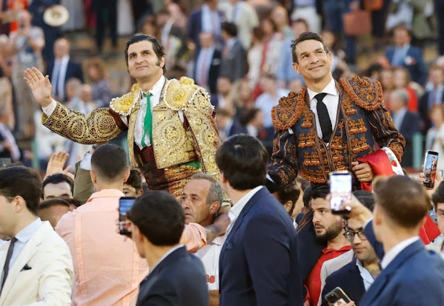 Morante, Manzanares, Roca Rey e Rui Fernandes em destaque num sábado taurino de triunfos em Espanha