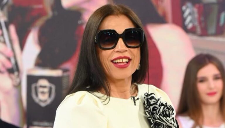 Rosinha revela idade no “Dois às 10” e recebe elogio de Cláudio Ramos: “Estás muito bem”
