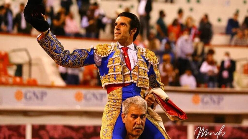 Emilio de Justo triunfa em Aguascalientes