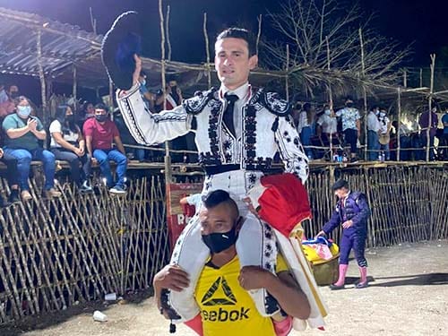 Poc Boc: André Lagravere "El Galo" em ombros