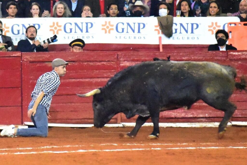 Novilheiro invadiu arena da Praça México para exigir mais oportunidades