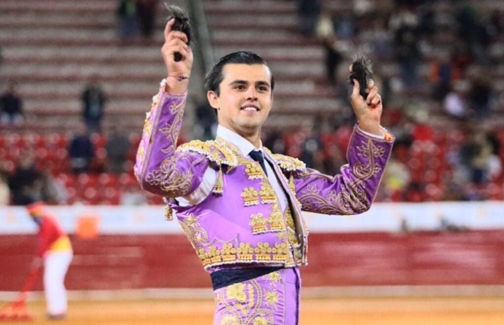 Plaza México: Diego Sanchez em ombros