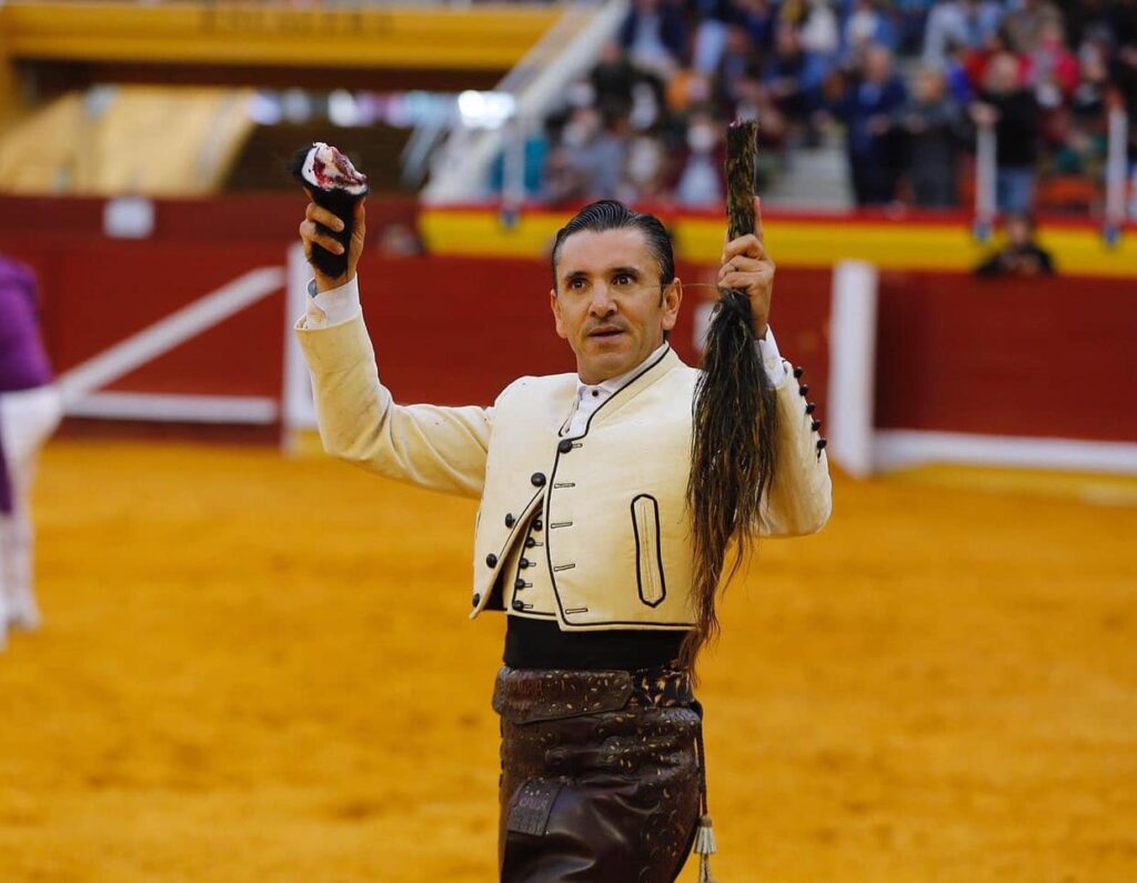 Illescas: Diego Ventura com triunfo arrasador, com 4 orelhas e 2 rabos