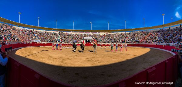 Almeirim: Grandes Toureiros e uma excelente tarde de touros com casa cheia