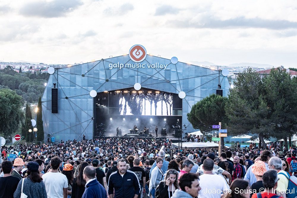 Fotorreportagem Rock in Rio Lisboa: Linda Martini no palco Galp Music Valley