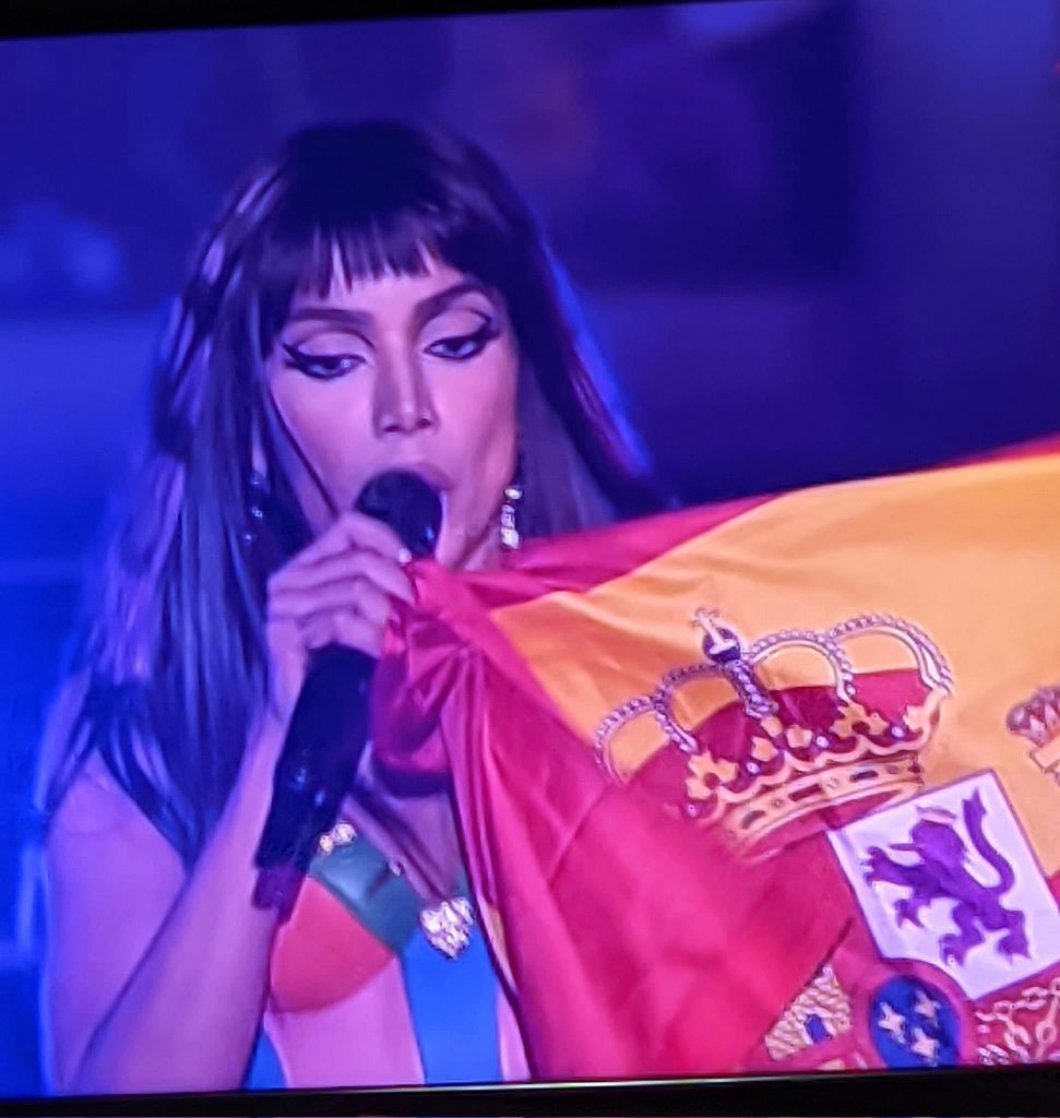 Agir defende Anitta após polémica com bandeira de Espanha no Rock in Rio Lisboa