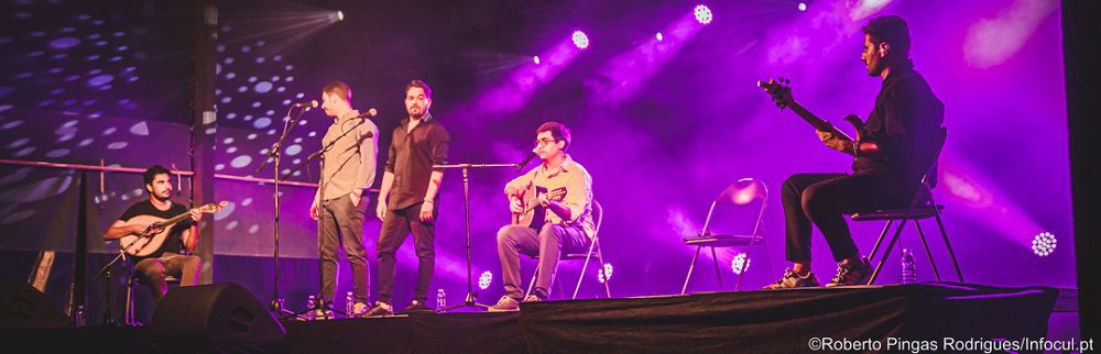 Buba Espinho com noite quente de afectos e boa música em Alcáçovas