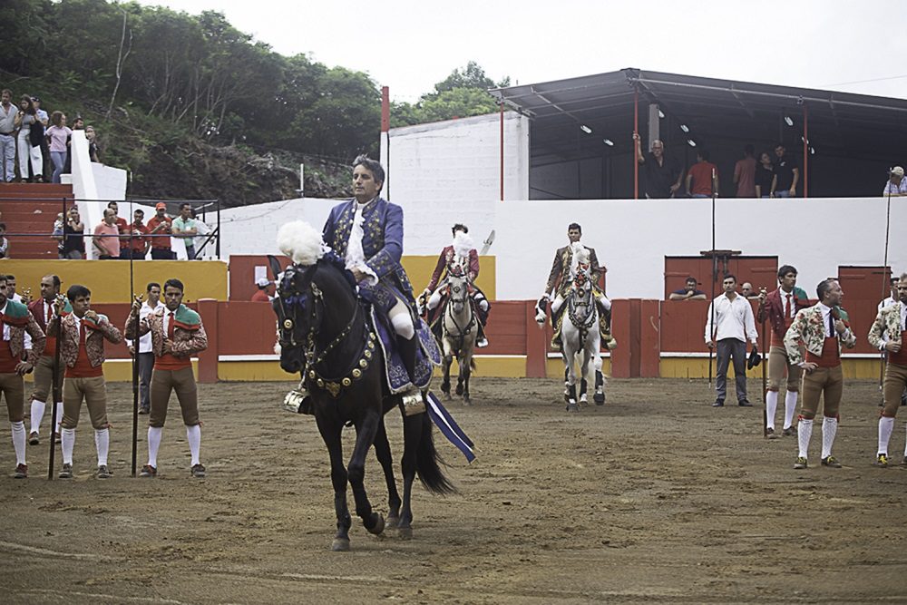 Graciosa: Fotorreportagem da 2ª corrida de touros da feira taurina