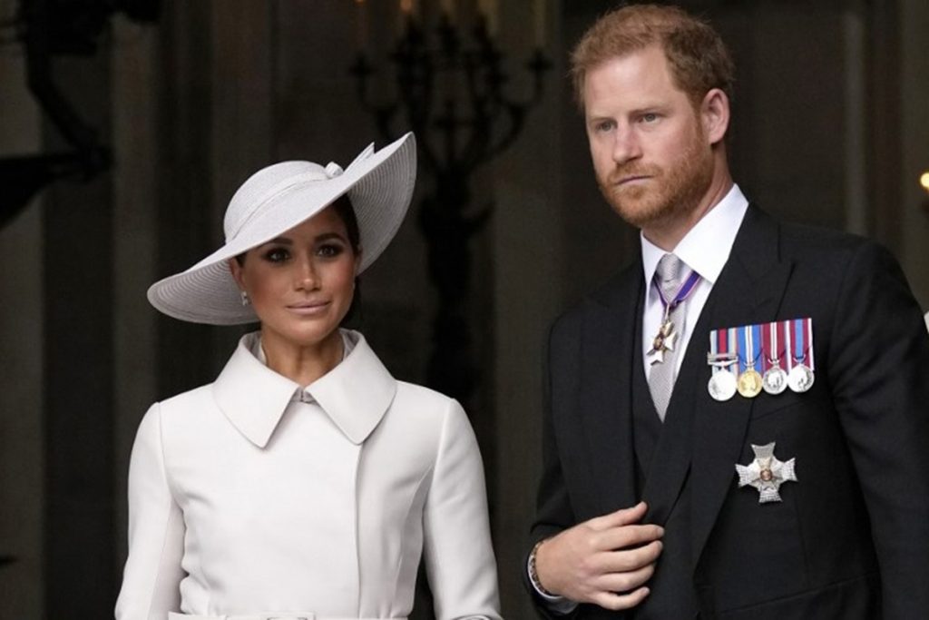 Príncipe Harry e Meghan Markle separados