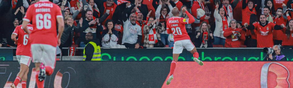 Reportagem: Benfica venceu Casa Pia por 3-0