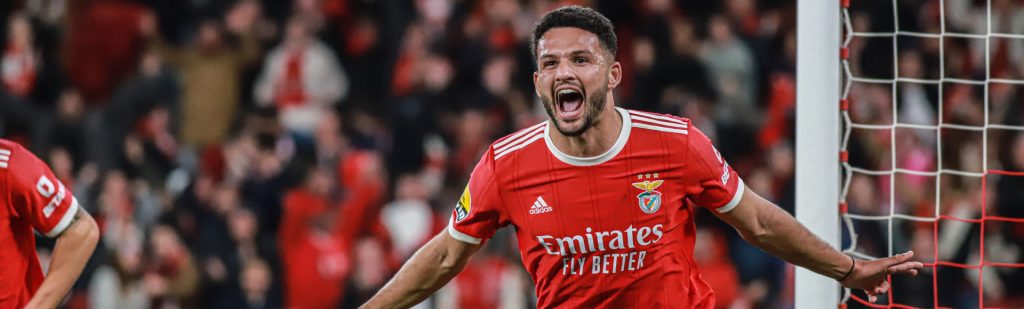 Reportagem: Benfica venceu Famalicão por 2-0