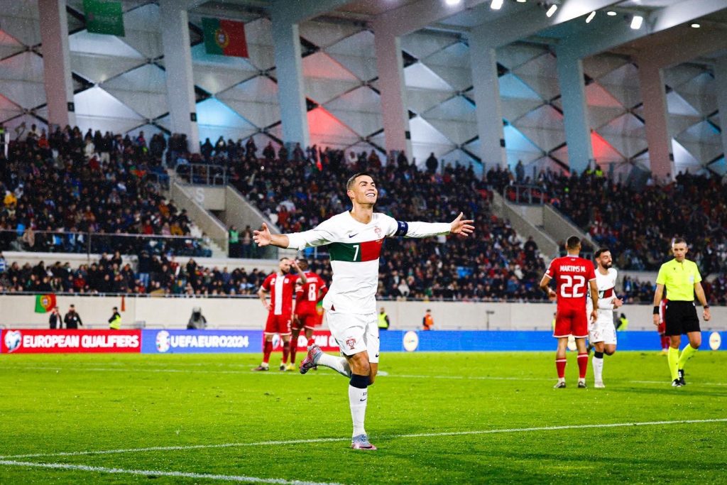 Cristiano Ronaldo após marcar mais dois golos pela selecção: "Objetivo cumprido"