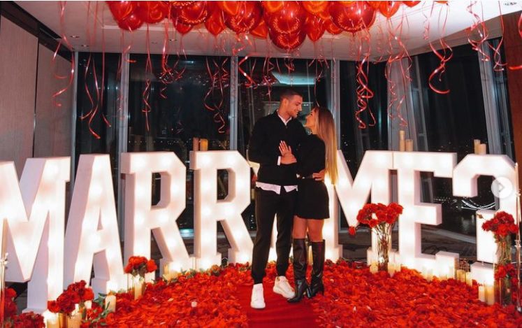 Diogo Dalot pediu a namorada em casamento