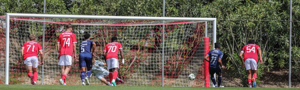Reportagem: BSAD venceu o Benfica B por 0-1