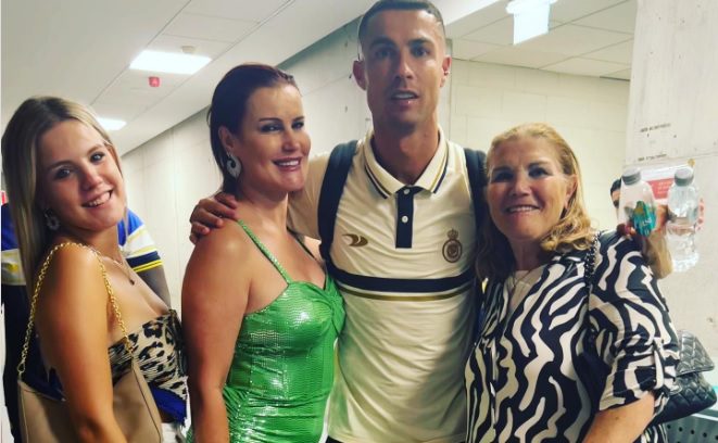 Dolores Aveiro foi "mimar" Ronaldo após derrota com o Benfica