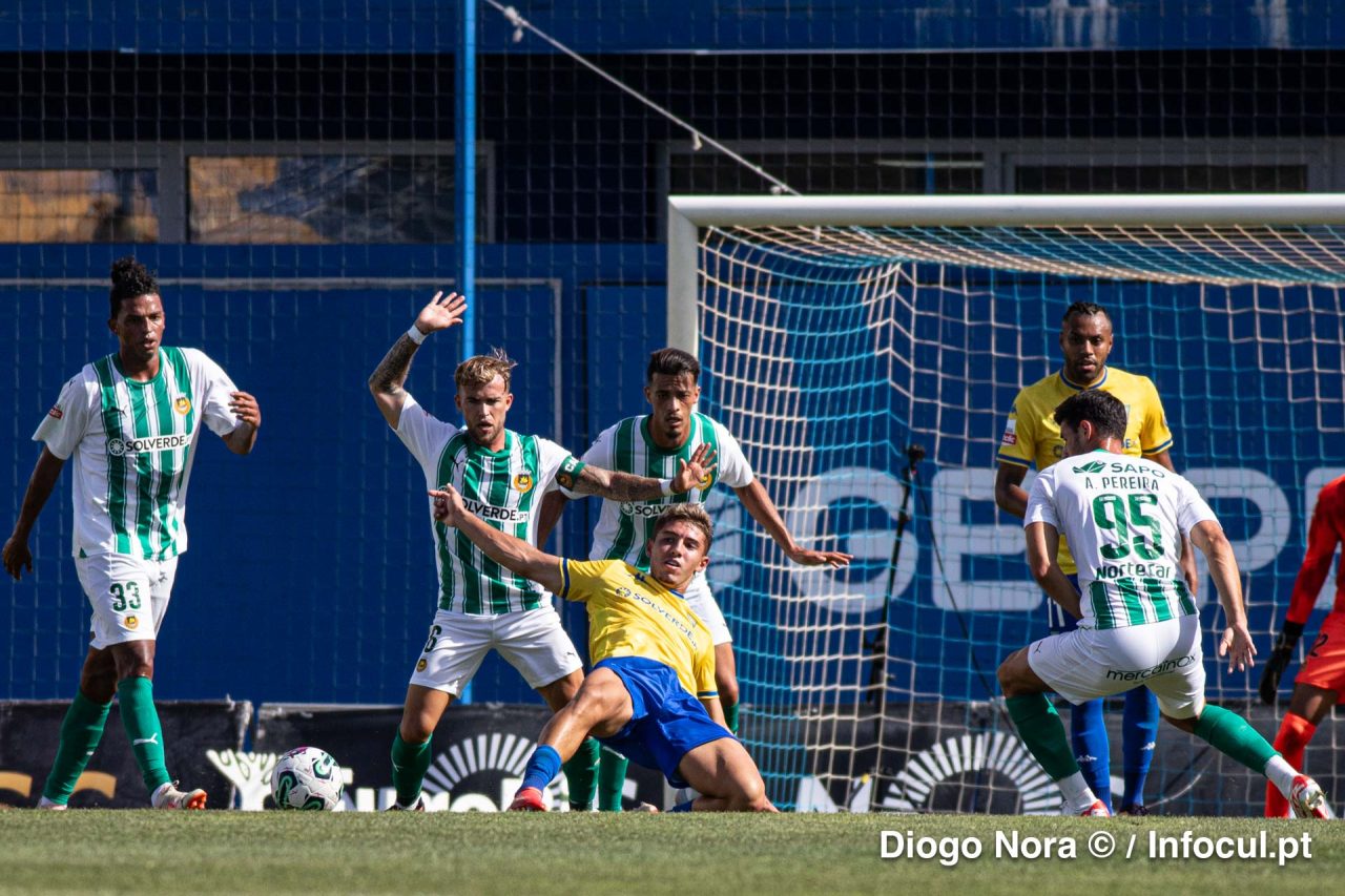 Estoril - Rio Ave: Canarinhos vencem por 2-0