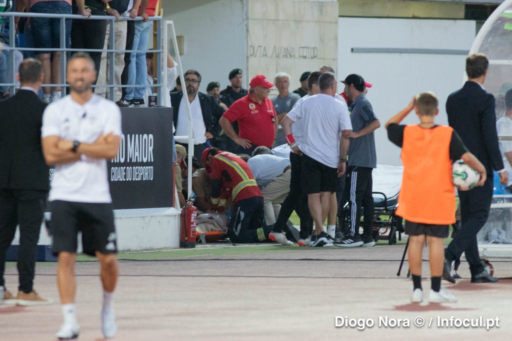 Liga Portugal emite comunicado sobre incidente com adepto que sentiu mal no Casa Pia - Sporting