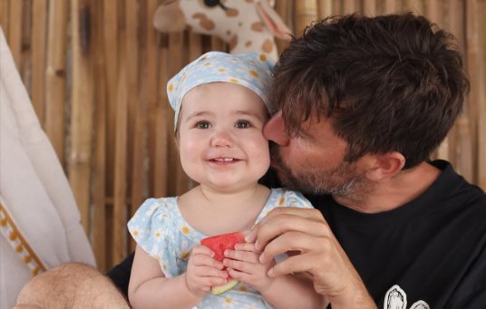 Paulo Vintém celebra 1º aniversário da filha: "O melhor de tudo foi estarmos todos juntos novamente"
