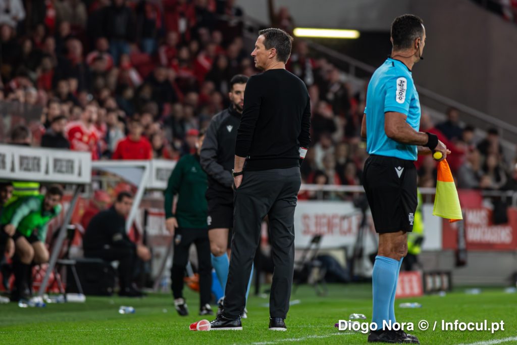 Benfica-Farense: Adeptos do Benfica tentaram invadir garagem do Estádio da Luz