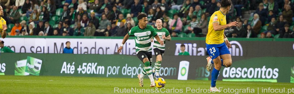 Sporting goleou o Estoril e mantém liderança isolada no campeonato